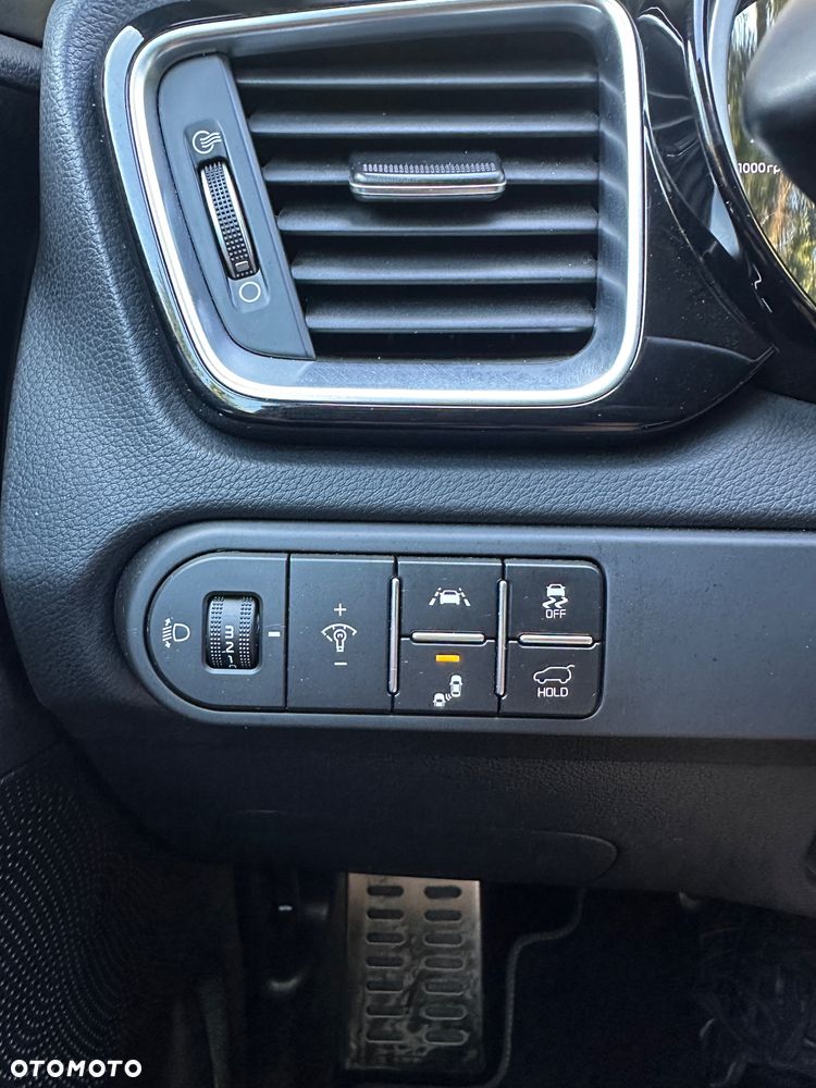 Kia Ceed 1.4 T-GDI L Business Line Plus DCT - 13