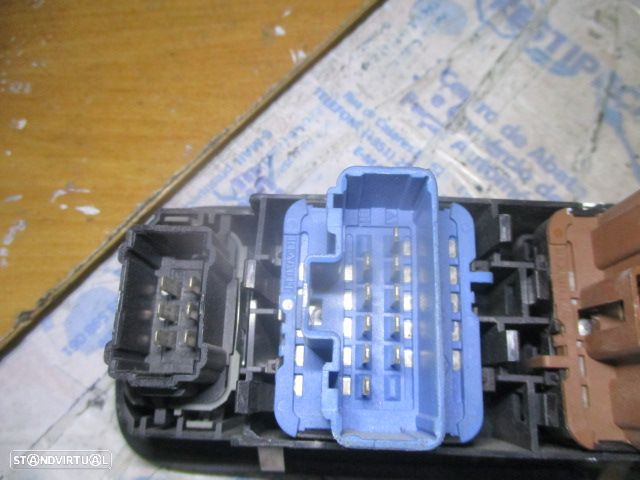Interruptor 8200356541 RENAULT CLIO 3 2007 5P VIDROS FE RENAULT CLIO 3 ESTATE FASE 1 2008 1.5DCI 85CV 5P BEGE - 4
