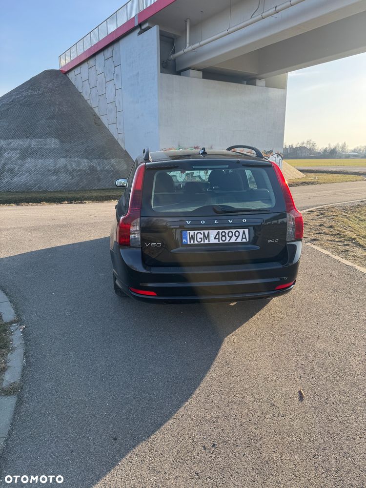 Volvo V50 2.0D R-Design Momentum - 5