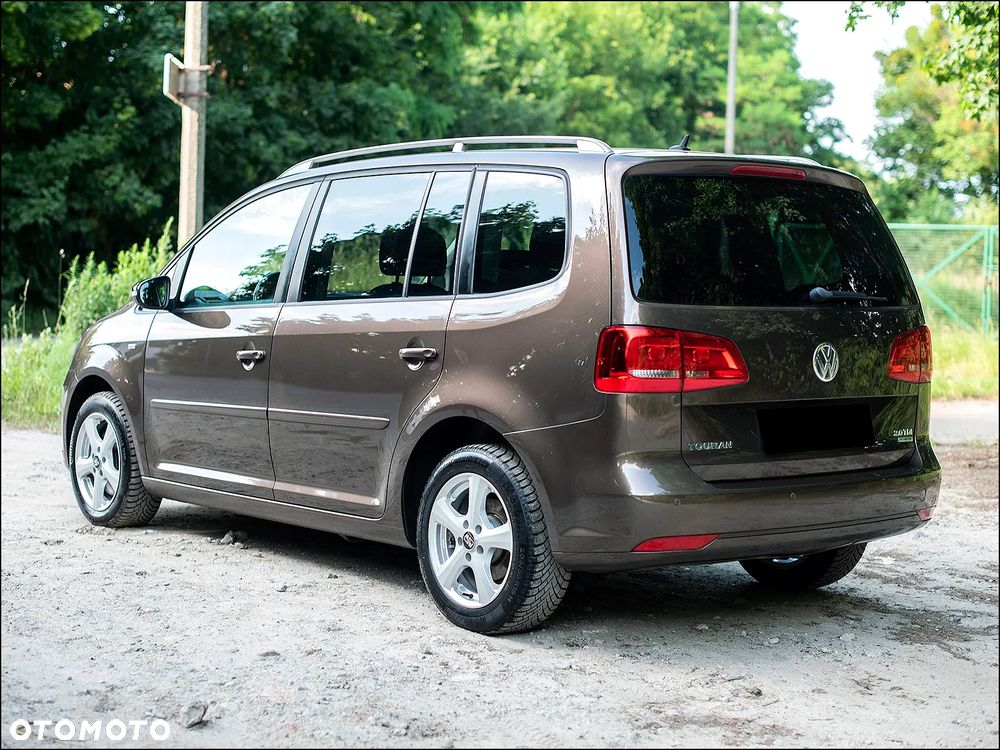 Volkswagen Touran - 13