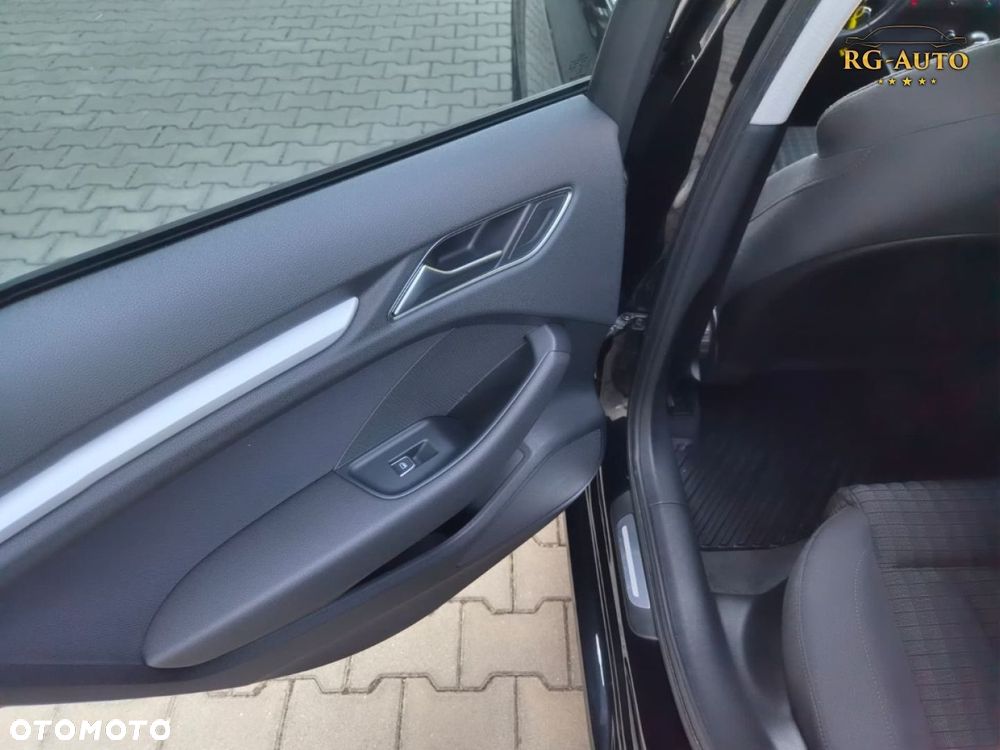 Audi A3 Sportback - 36