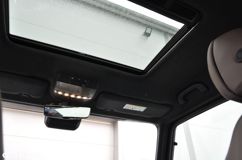 Mercedes-Benz Klasa G AMG 63 4x4 - 36