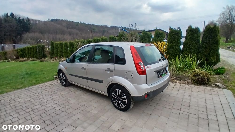 Ford Fiesta - 7