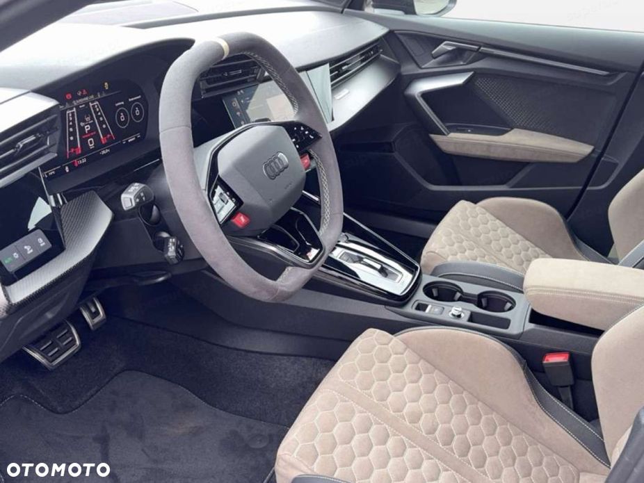 Audi RS3 Limousine TFSI Quattro S tronic - 8