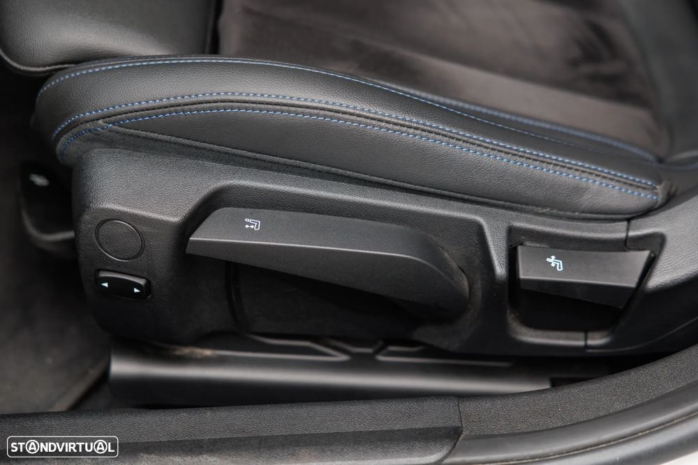 BMW 320 e Pack M Auto - 43