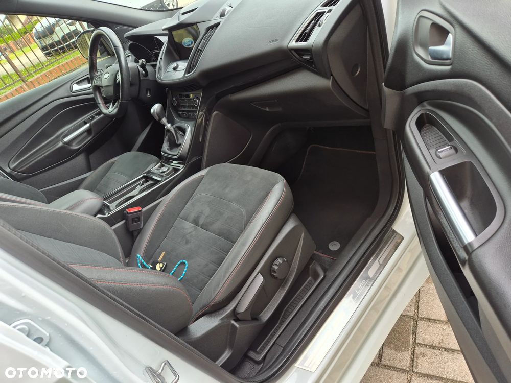 Ford Kuga 2.0 TDCi FWD ST-Line - 3