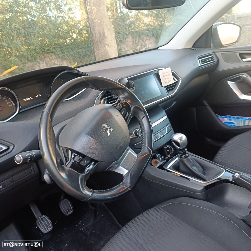 Peugeot 308 1.6 e-HDi Active - 6