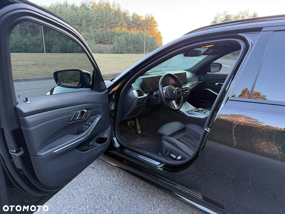 BMW Seria 3 330d xDrive - 13