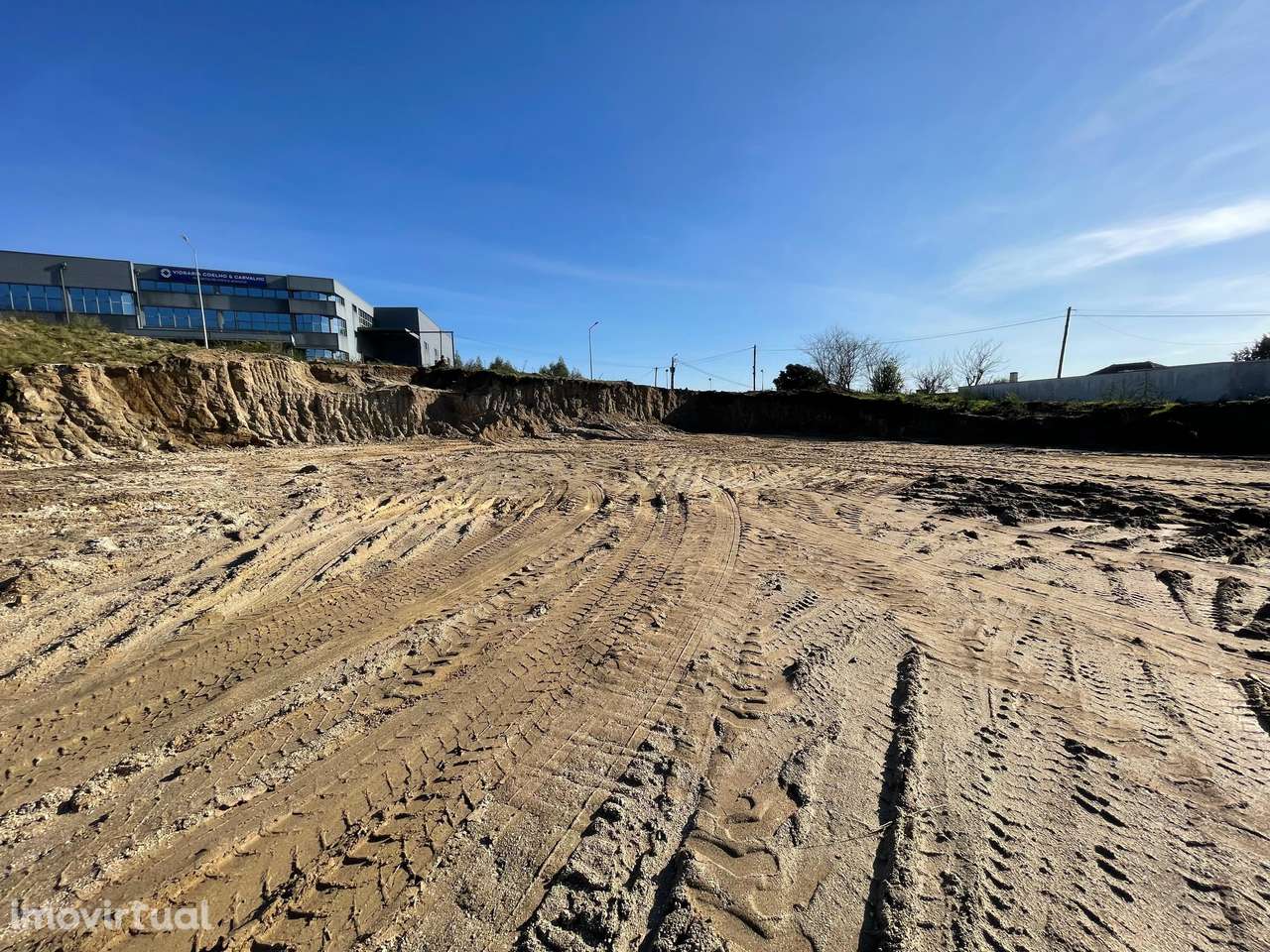 Terreno industrial com 2 842m2, no Polo 6, em Freamunde, Paços de Ferr - Grande imagem: 4/19