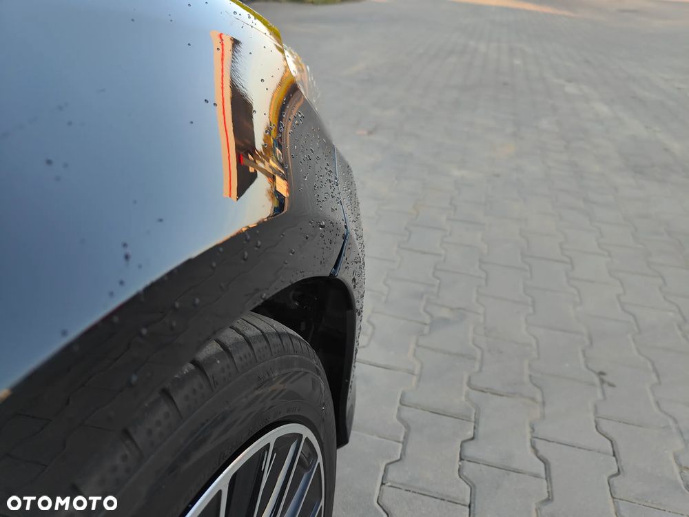 Mercedes-Benz Klasa E 220 d 4-Matic 9G-TRONIC - 5
