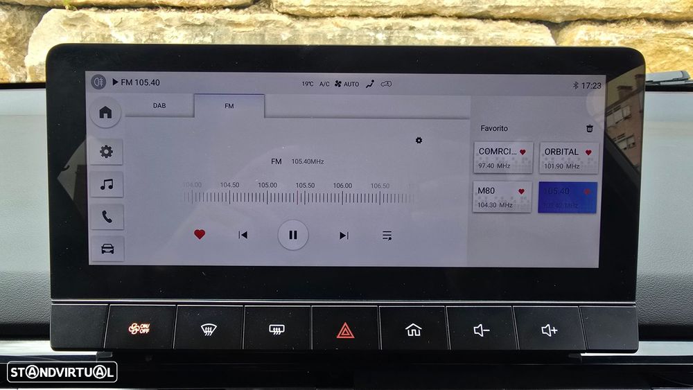 MG MG4 64 kWh Comfort - 24