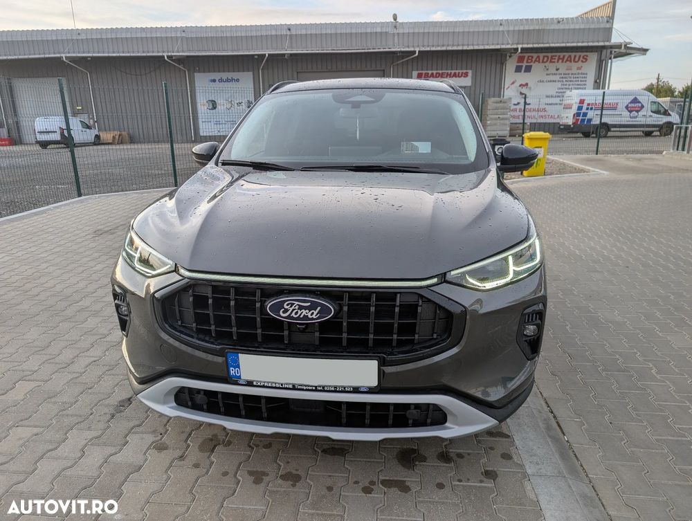 Ford Kuga - 2