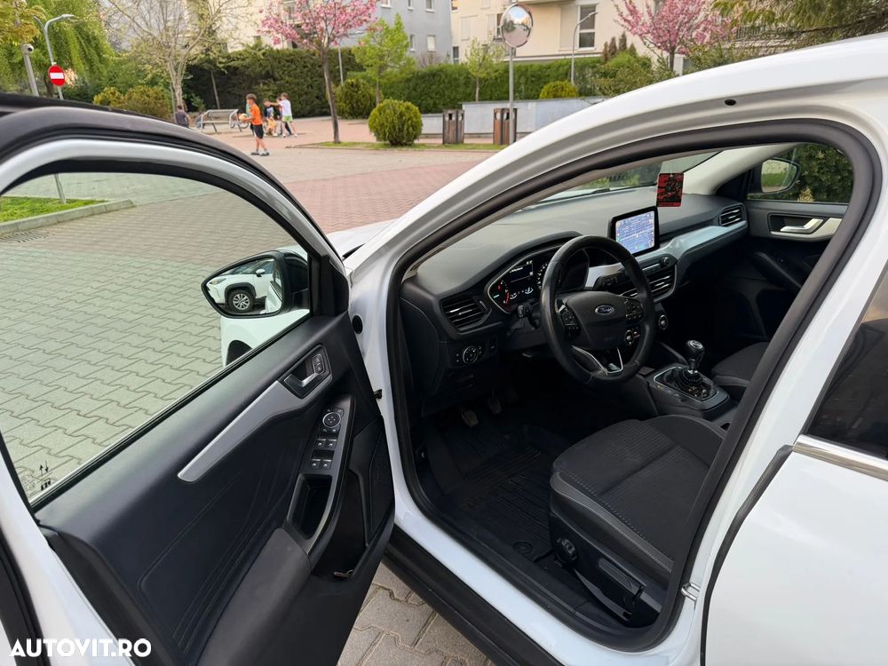 Ford Focus 1.5 EcoBlue Titanium Business - 8