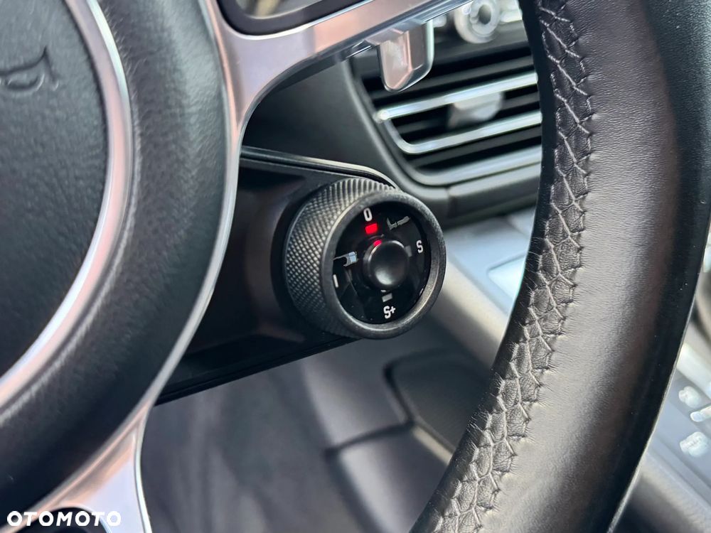 Porsche Macan Standard - 21
