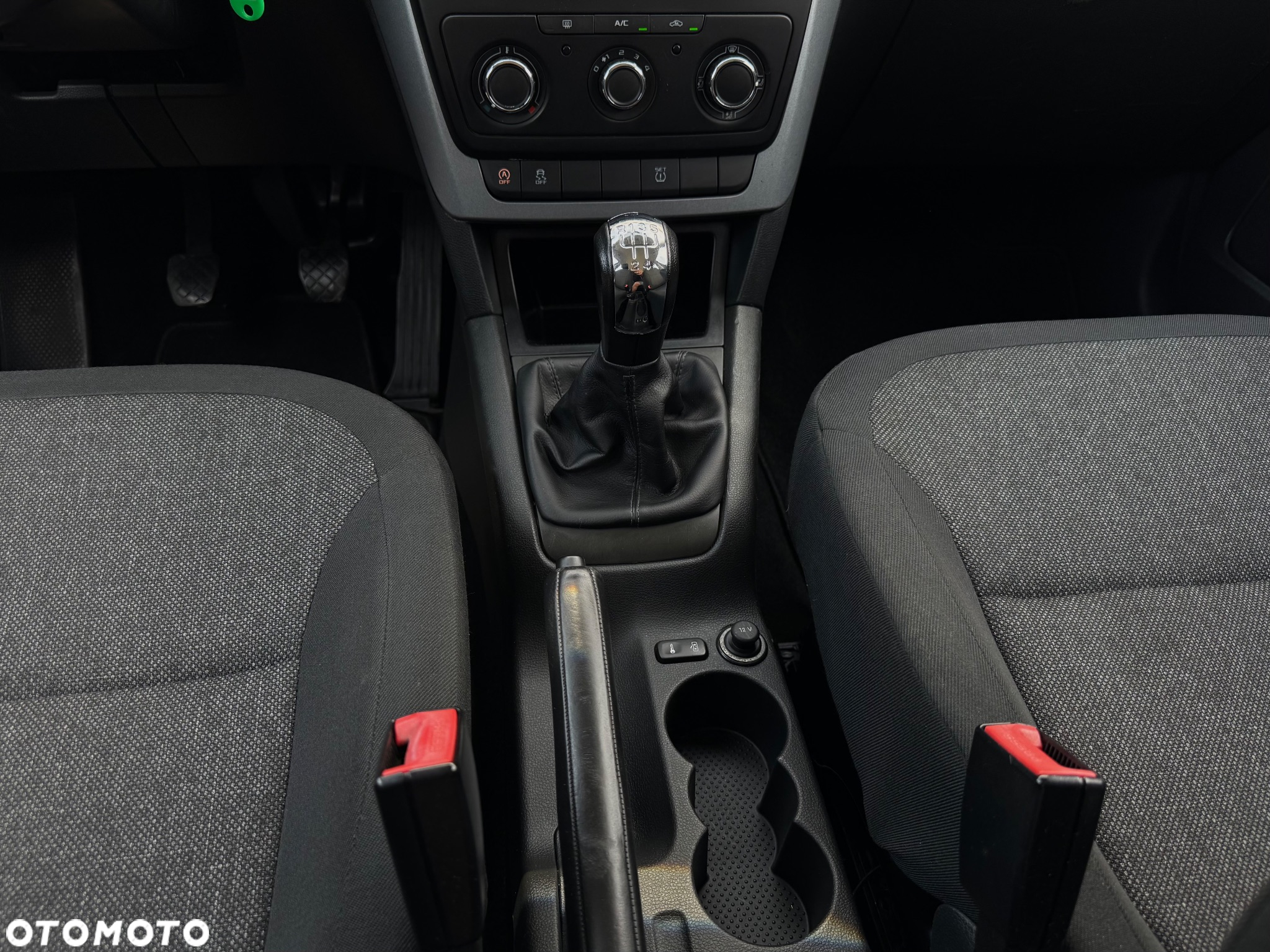 Skoda Yeti 2.0 TDI Active - 16