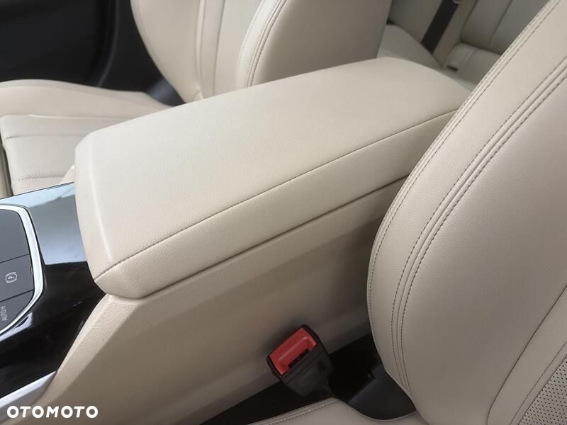 BMW Seria 3 320i - 20
