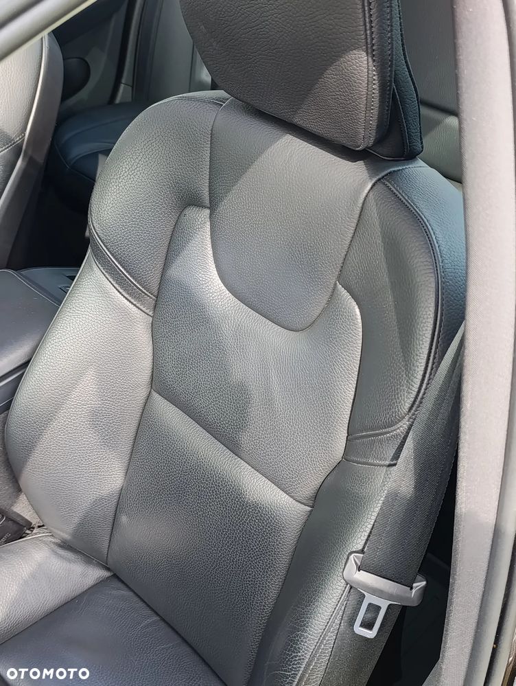 Volvo S60 B5 B AWD Inscription - 18