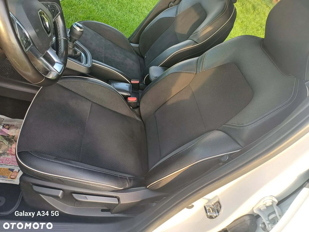 Renault Clio - 28