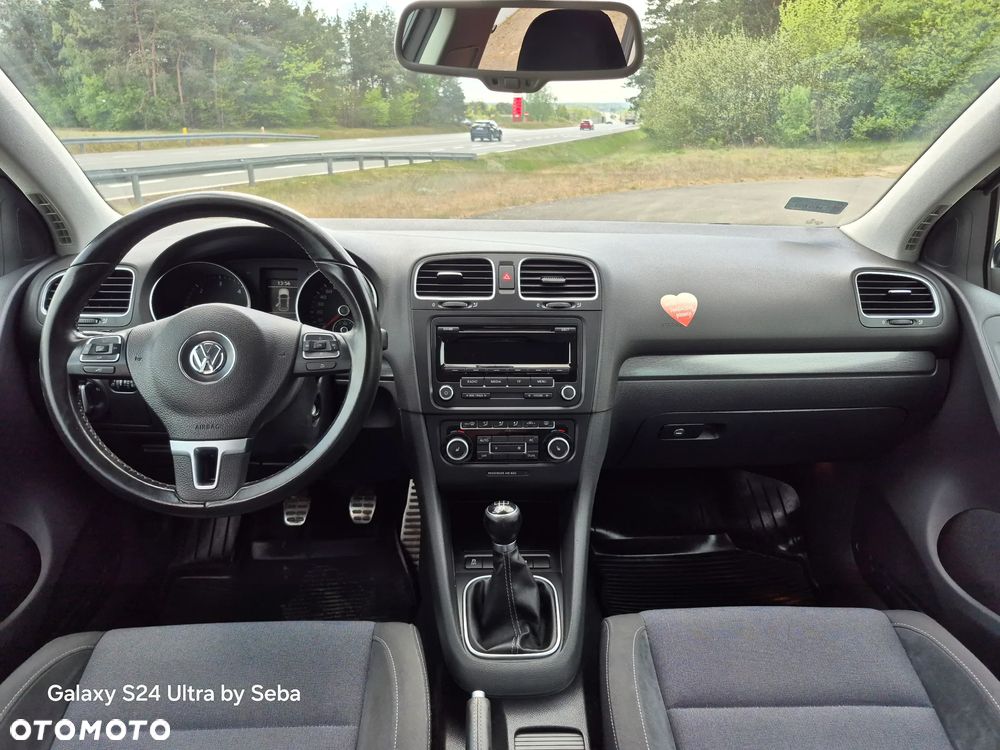 Volkswagen Golf 1.6 TDI Highline - 17