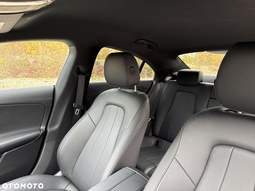 Mercedes-Benz CLA - 16