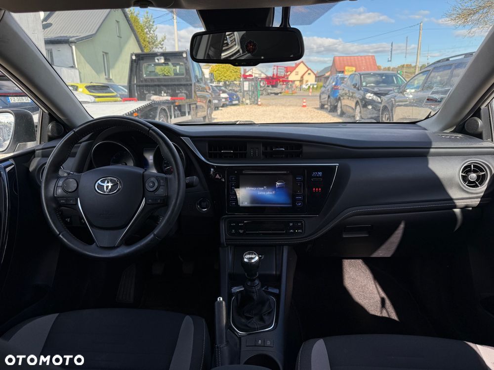 Toyota Auris - 9