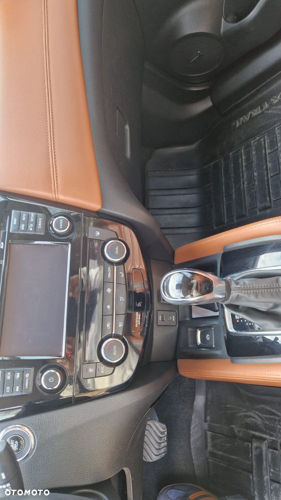 Nissan X-Trail 1.3 DIG-T Tekna 2WD DCT - 23