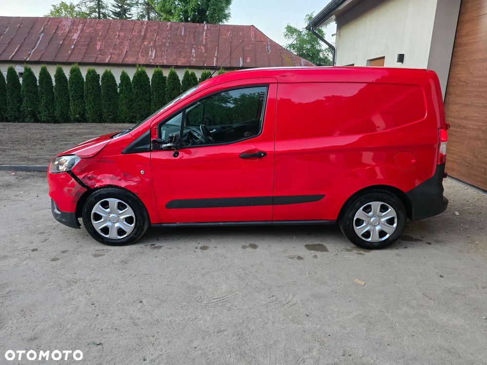 Ford Transit Courier - 4