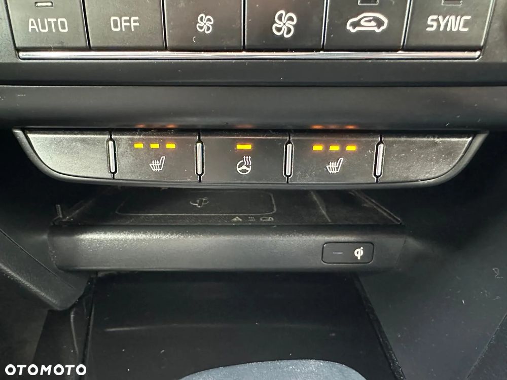 Kia ProCeed 1.6 CRDi DCT7 SCR GT LINE - 17