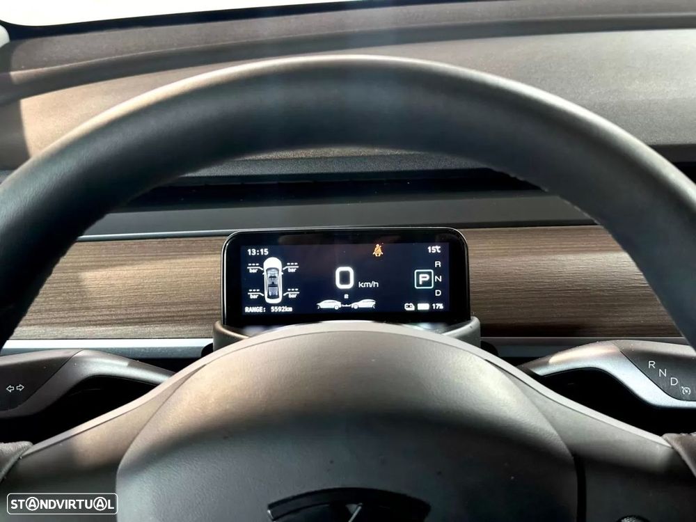 Tesla Model Y Long Range Dual Motor AWD - 23