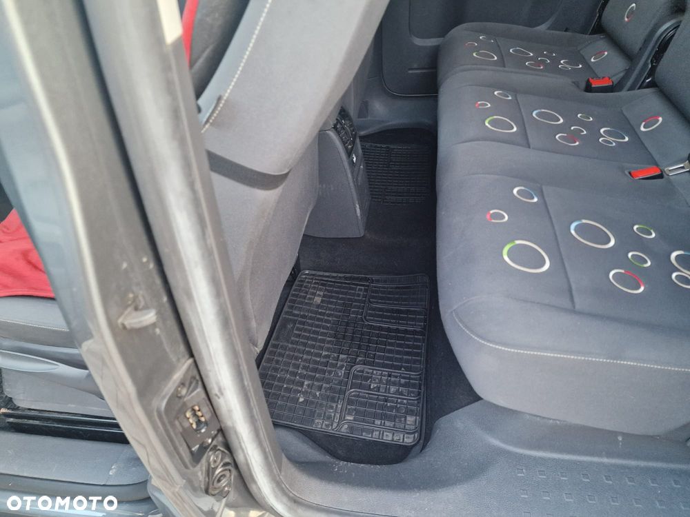 Volkswagen Caddy - 13