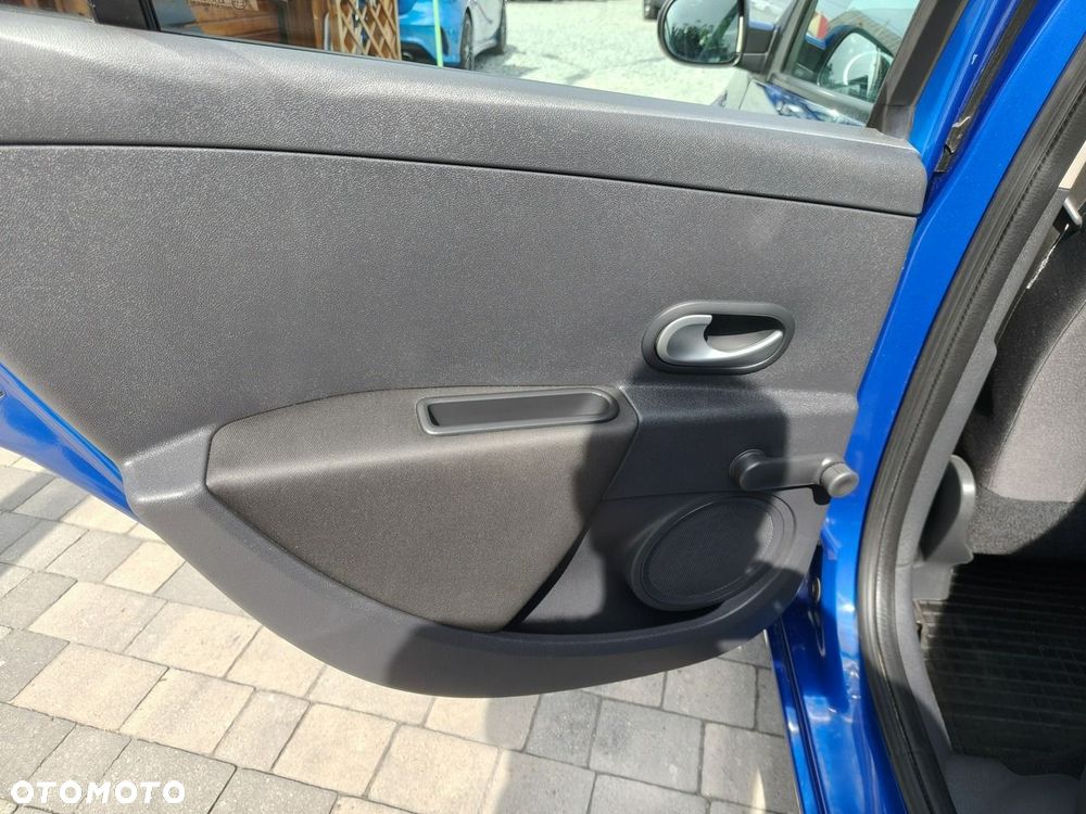 Renault Clio - 26