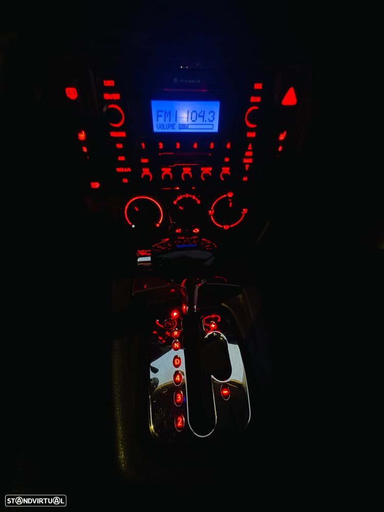 VW Passat Variant - 44