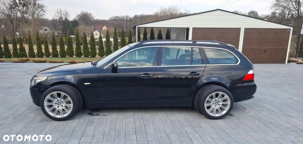 BMW Seria 5 525d - 16