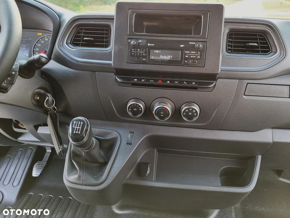Renault Master - 29