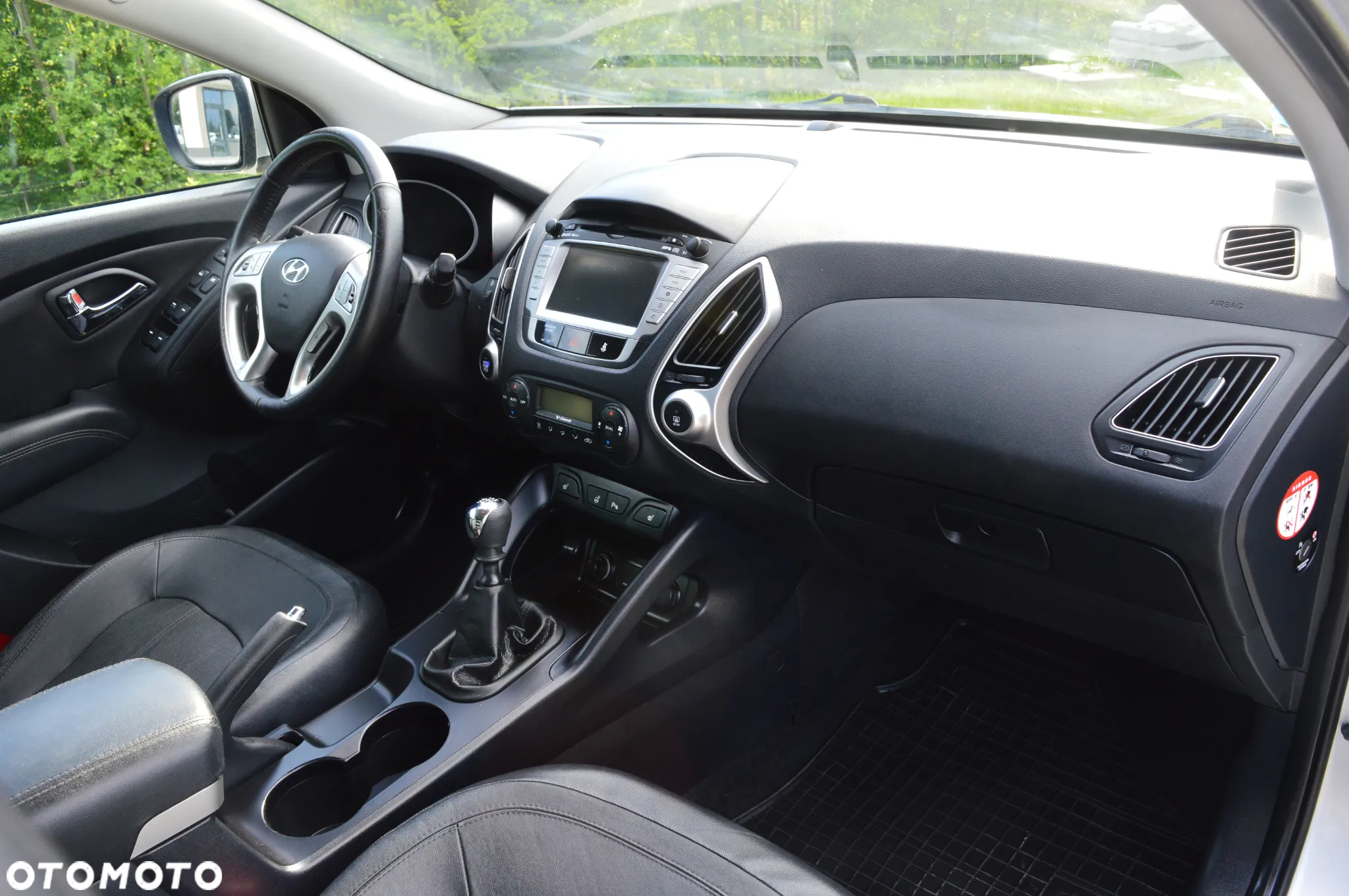 Hyundai ix35 1.7 CRDi 2WD blue Finale Silver - 19