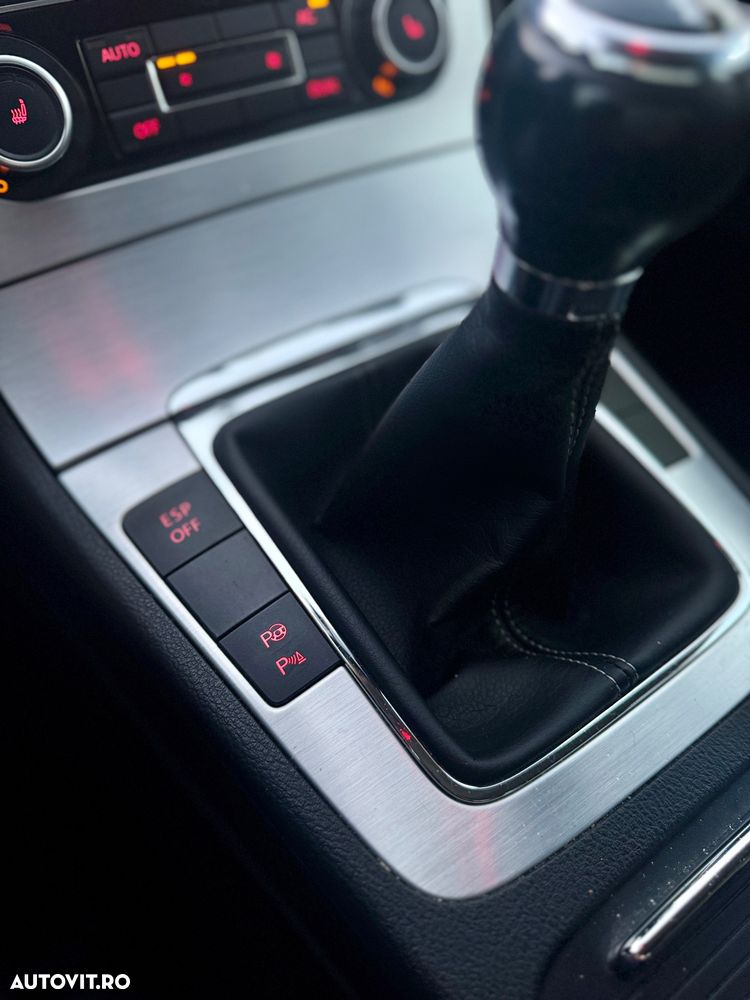 Volkswagen Passat CC 2.0 TDI - 14