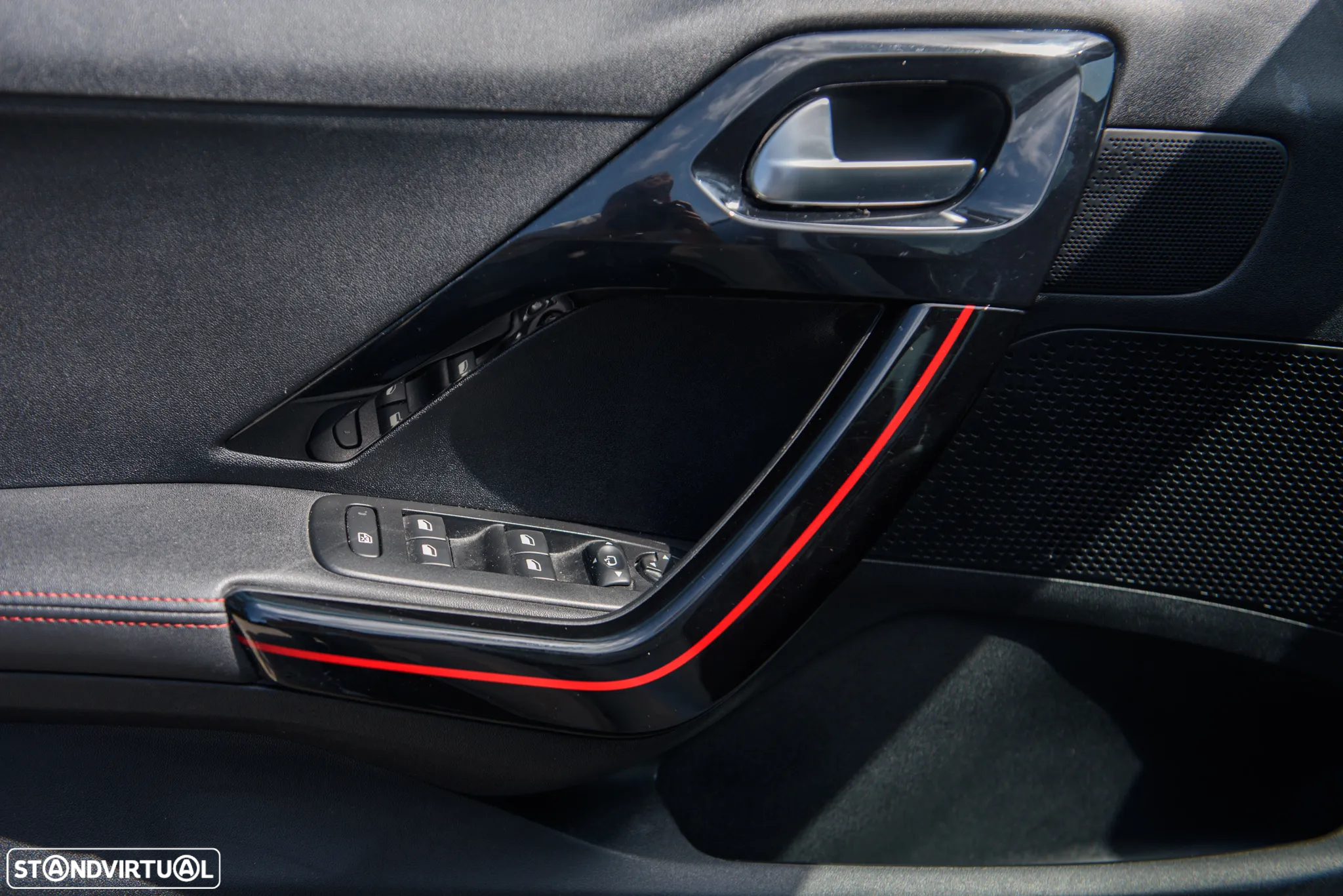 Peugeot 208 1.2 PureTech GT Line - 19