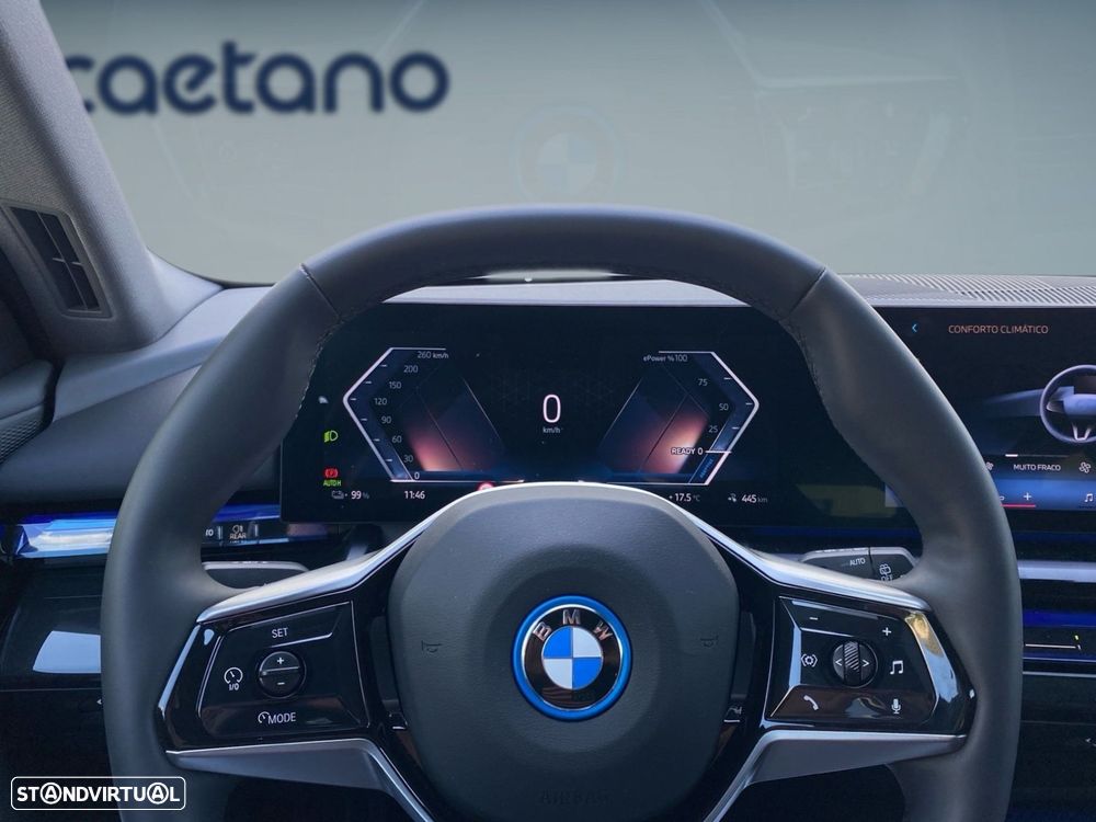BMW i5 Touring eDrive40 - 6