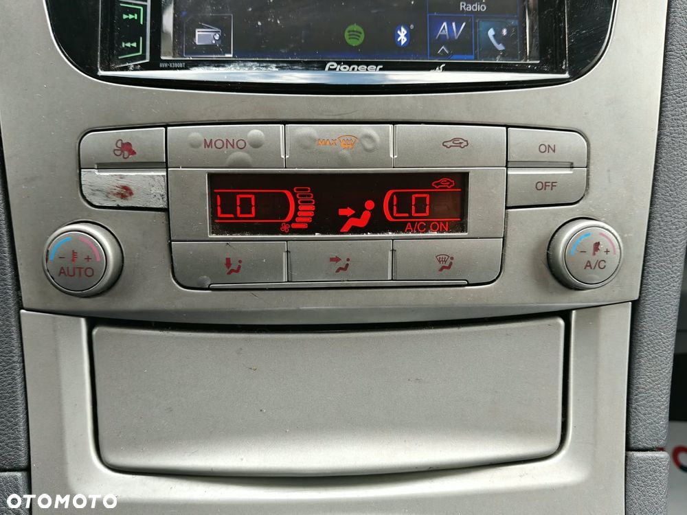 Ford S-Max 1.8 TDCi Silver X - 17