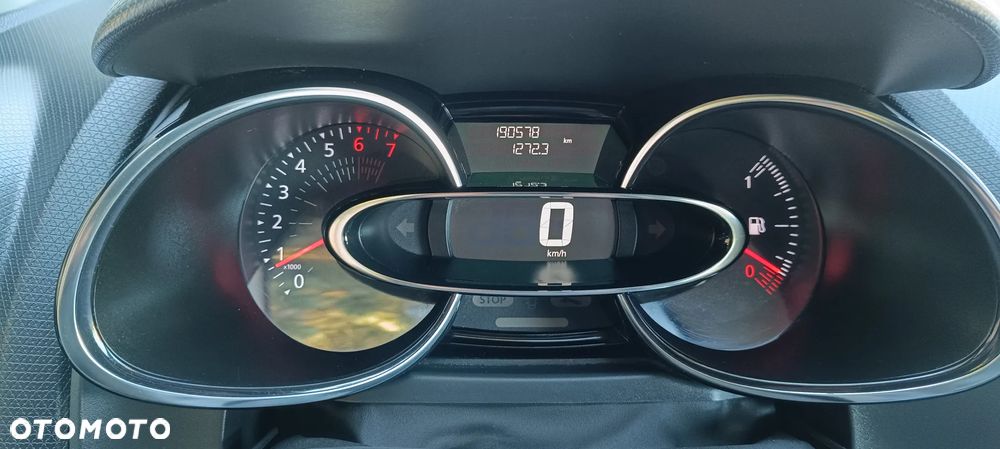 Renault Clio 1.2 16V Life - 15