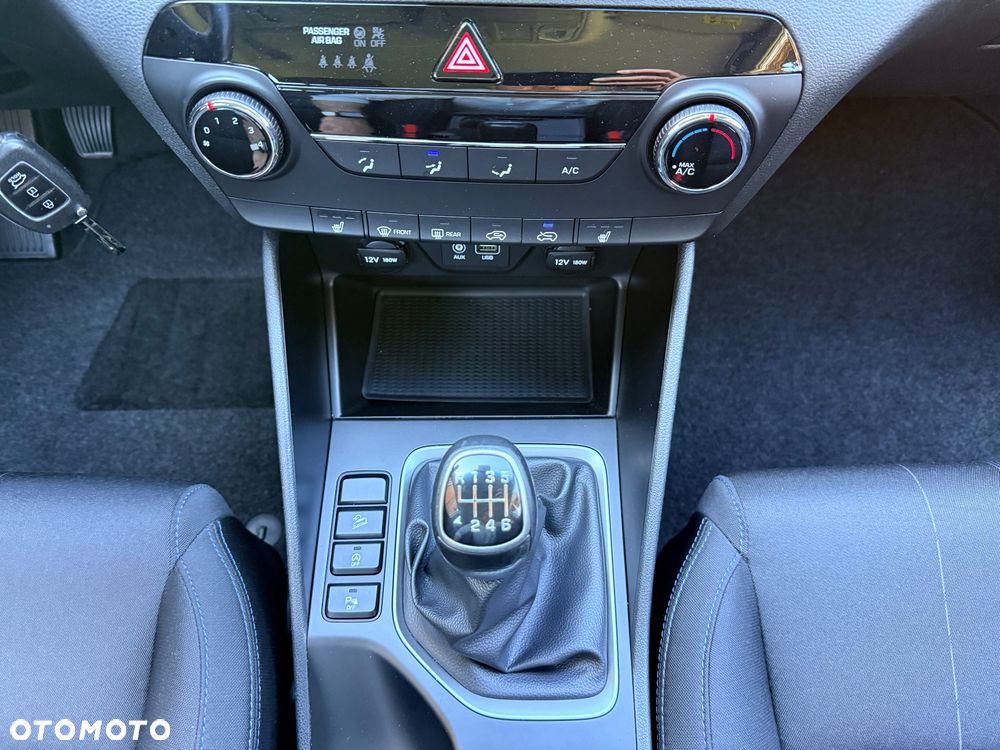 Hyundai Tucson blue 1.6 GDi 2WD Navi - 25