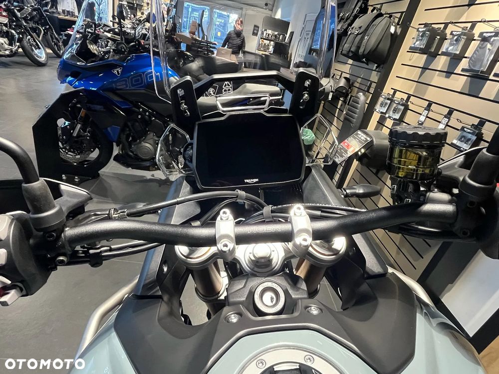 Triumph Tiger - 8