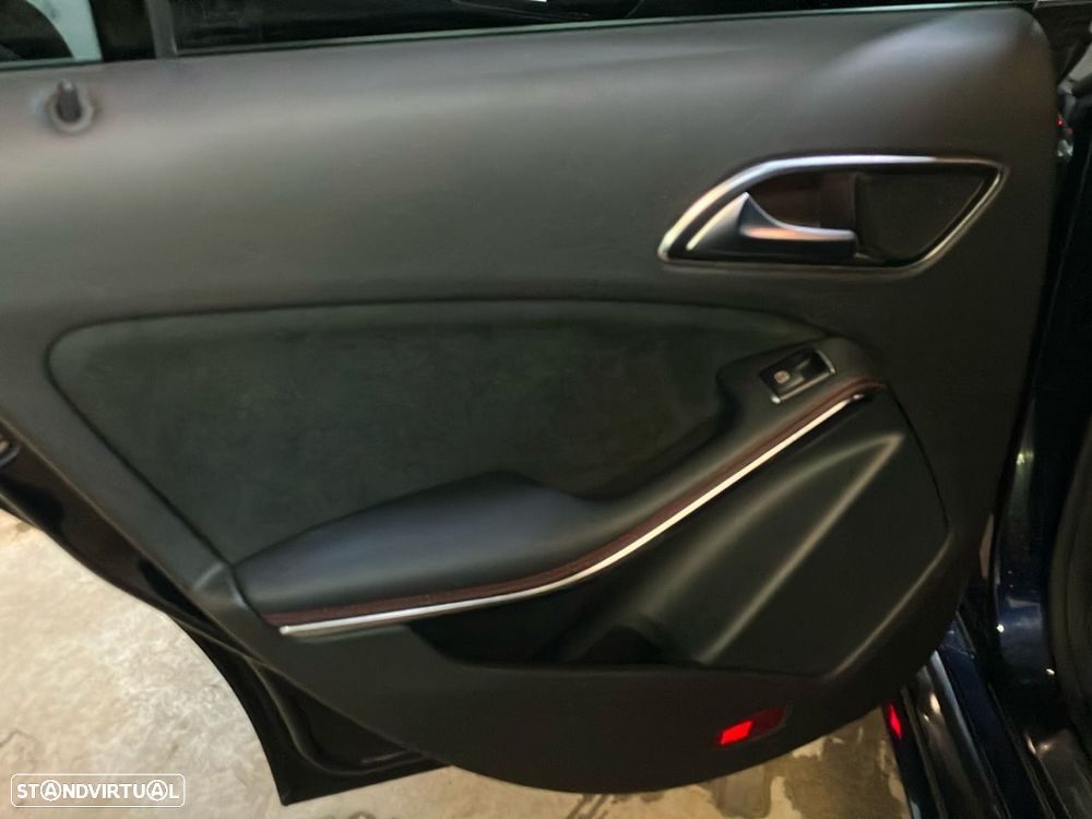 Mercedes-Benz CLA 180 d Shooting Brake AMG Line Aut. - 21