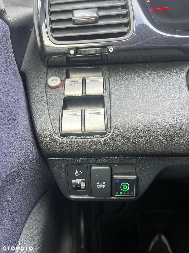 Honda FR-V - 24