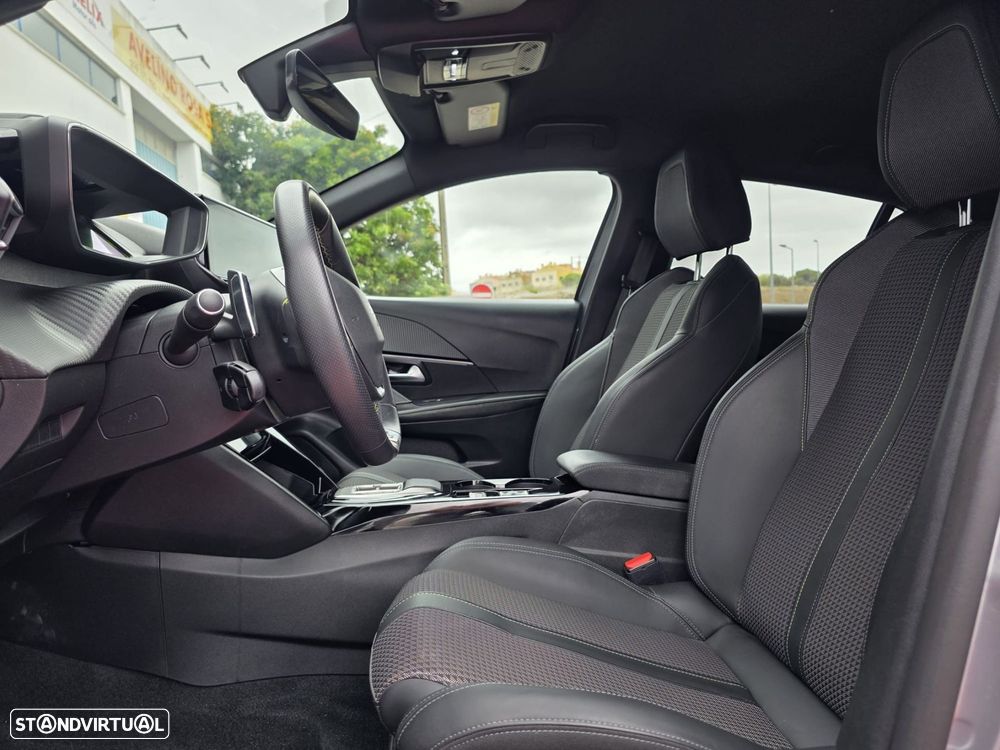 Peugeot 208 1.2 PureTech GT EAT8 - 15