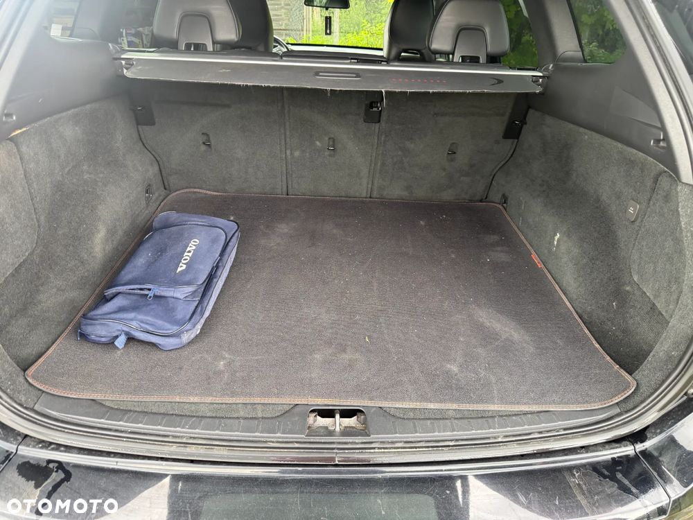 Volvo XC 60 D4 AWD Ocean Race - 9