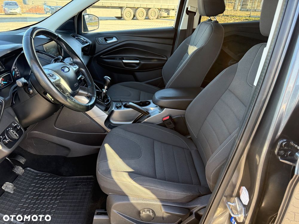 Ford Kuga 1.5 EcoBoost 2x4 Titanium - 20