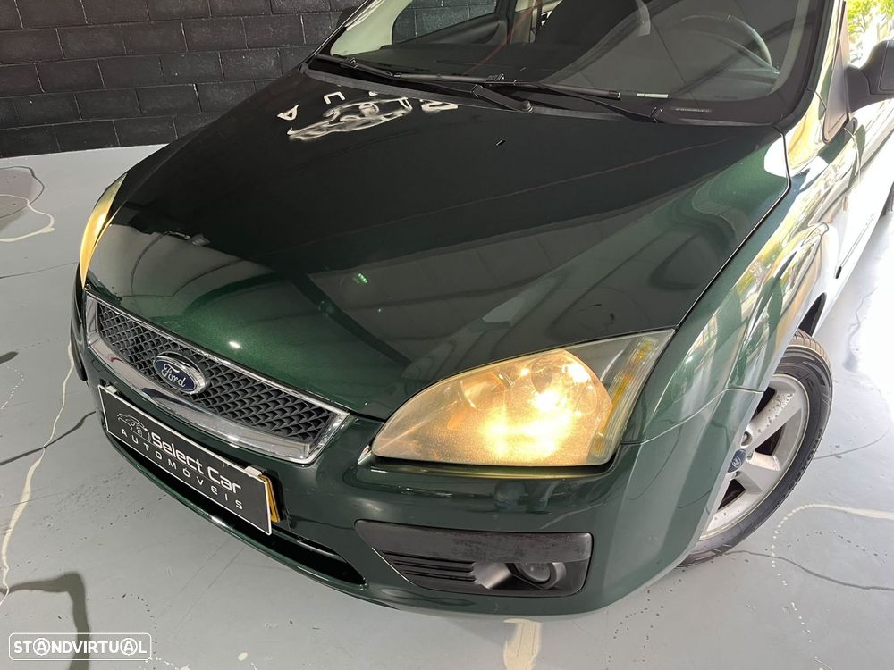 Ford Focus 1.4 16V Sport - 8