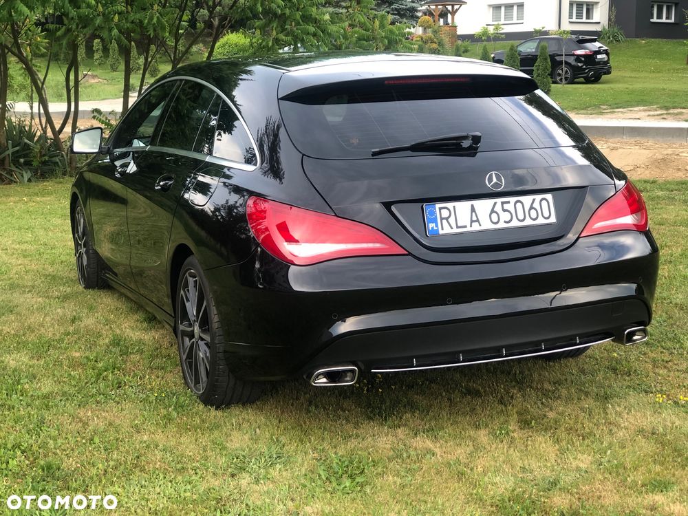 Mercedes-Benz CLA 180 7G-DCT Urban - 18