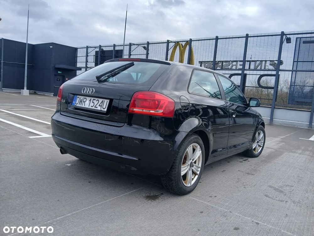 Audi A3 3-drzwiowe 1.6 Ambiente - 7